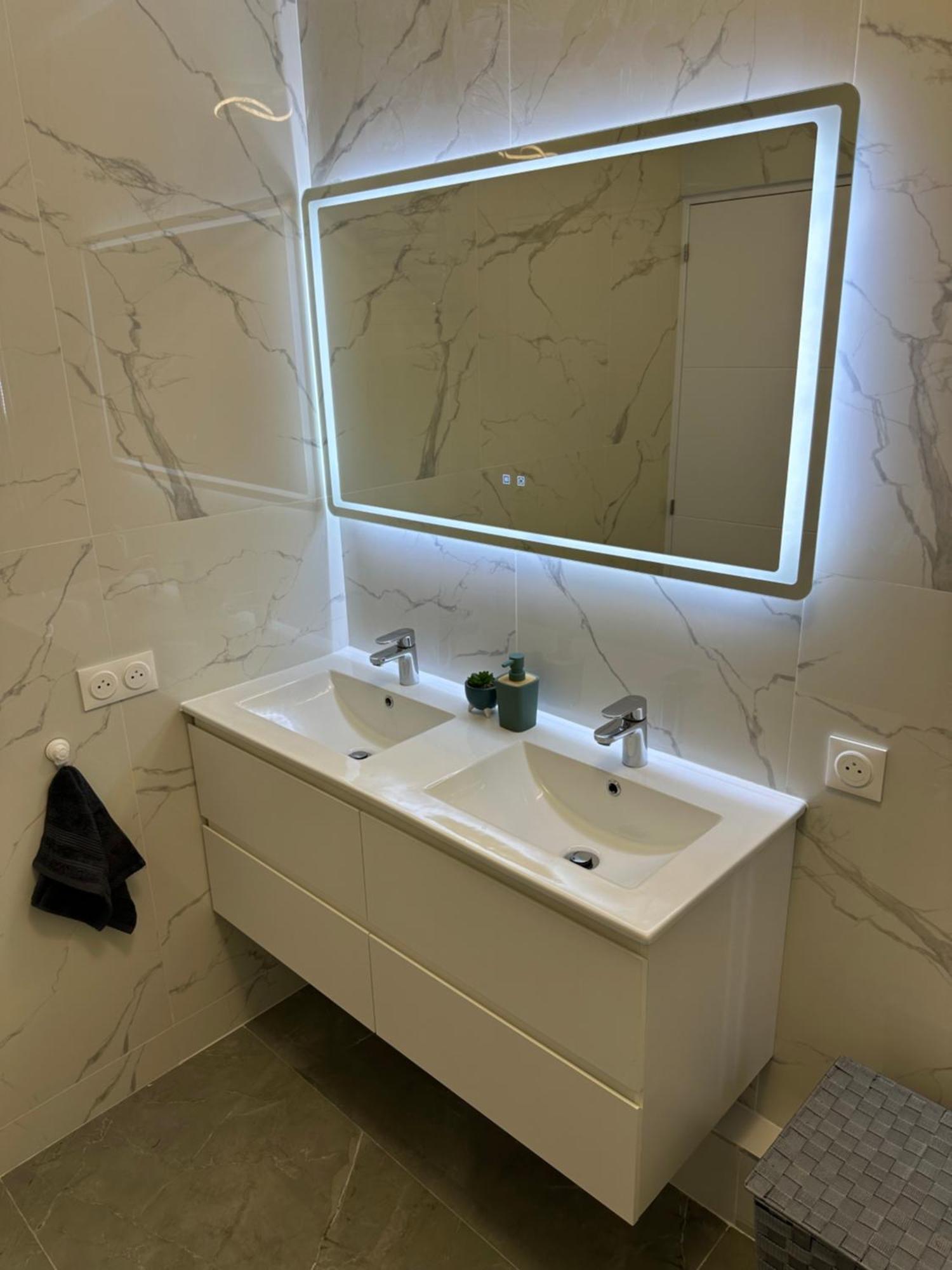 Paris Pantin Magnifique Appartement 4 Pieces De 108M2 Avec 2 Parking Interieur - Tres Cosy Pour 1 A 12 Personnes - Entierement Refait A Neuf Entire Apartment Luxurious And Warm - Pantin Paris 19 Eme Free Wifi Gratuit 外观 照片