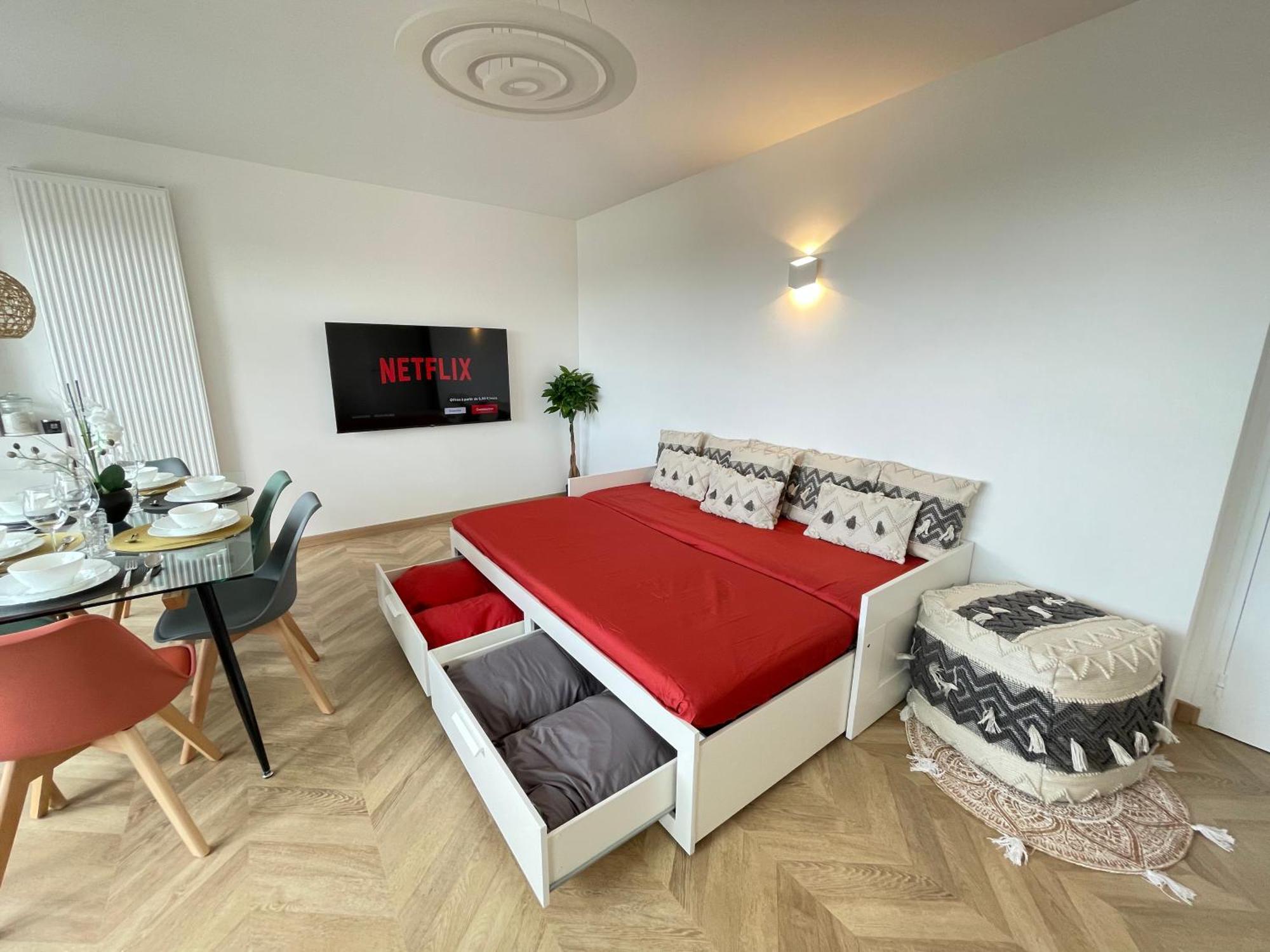 Paris Pantin Magnifique Appartement 4 Pieces De 108M2 Avec 2 Parking Interieur - Tres Cosy Pour 1 A 12 Personnes - Entierement Refait A Neuf Entire Apartment Luxurious And Warm - Pantin Paris 19 Eme Free Wifi Gratuit 外观 照片